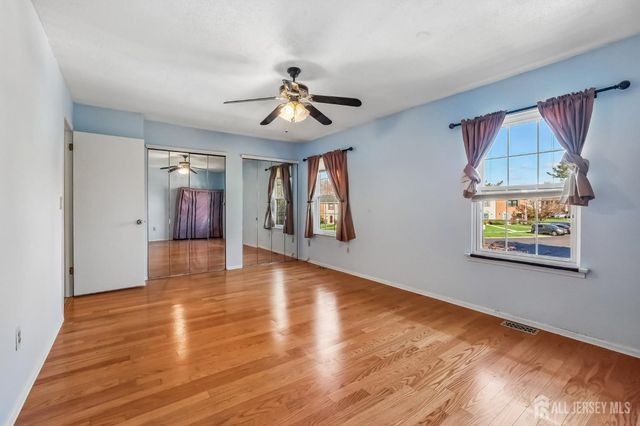 293 Bromley Place, East Brunswick, NJ 08816