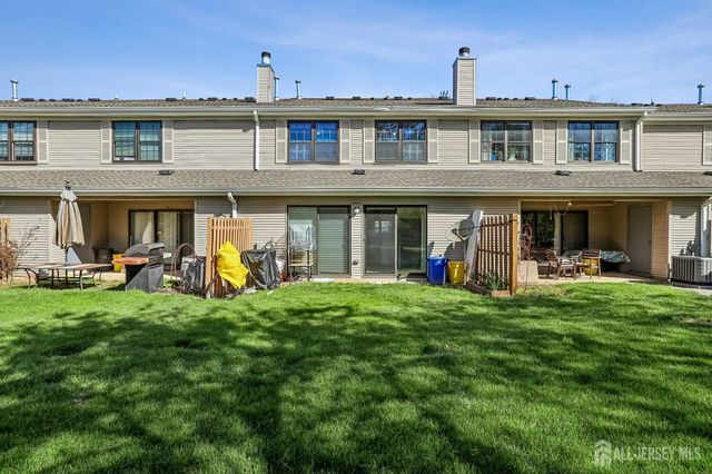 293 Bromley Place, East Brunswick, NJ 08816