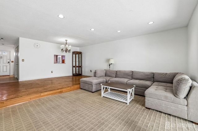 293 Bromley Place, East Brunswick, NJ 08816