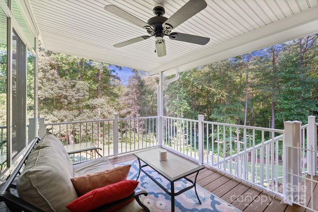 5025 Woodwinds Drive NE, Hickory, NC 28601