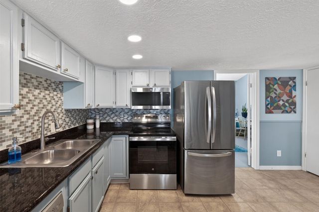 4134 Liberty Drive, Galveston, TX 77554