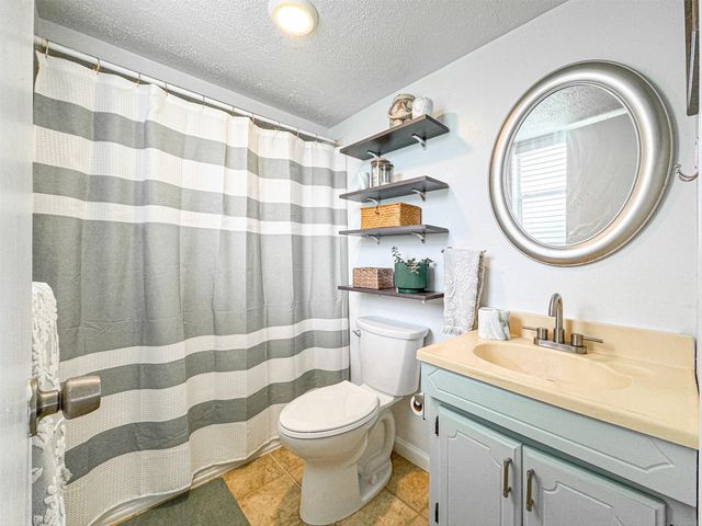 4134 Liberty Drive, Galveston, TX 77554