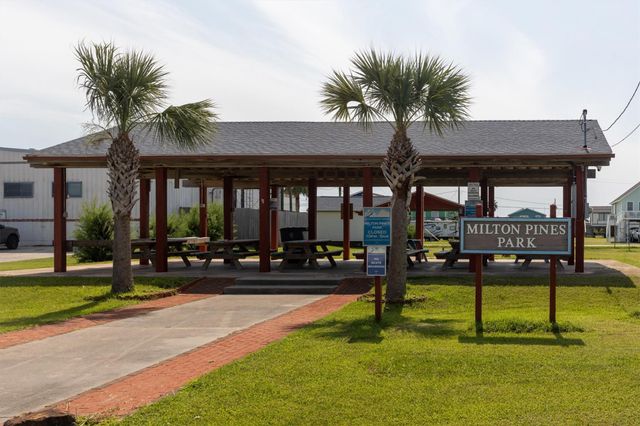 4134 Liberty Drive, Galveston, TX 77554