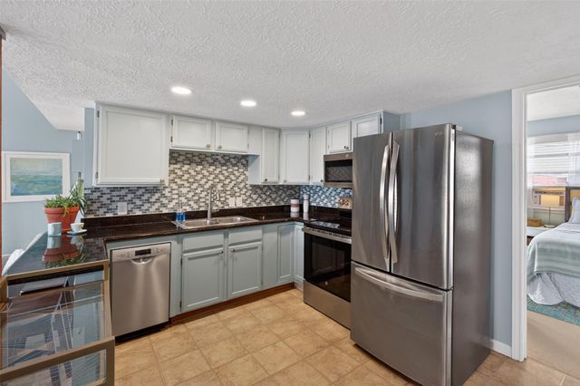 4134 Liberty Drive, Galveston, TX 77554