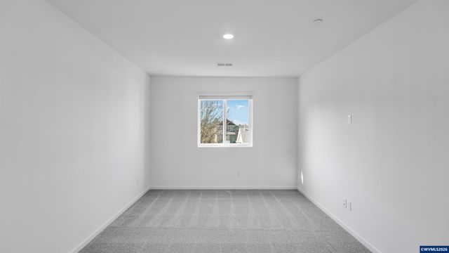 1498 Laura Vista Dr NW, Albany, OR 97321