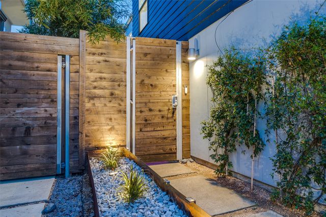 4210 Munger, Dallas, TX 75204