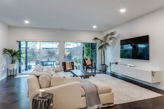 4210 Munger, Dallas, TX 75204