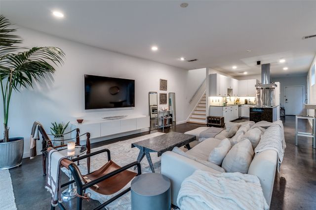 4210 Munger, Dallas, TX 75204