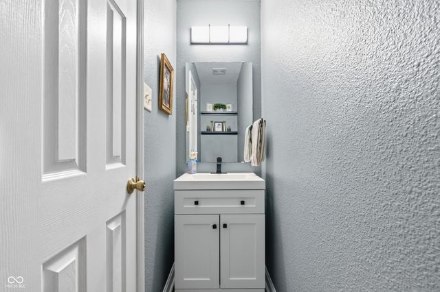 12693 Justice Crossing, Fishers, IN 46037