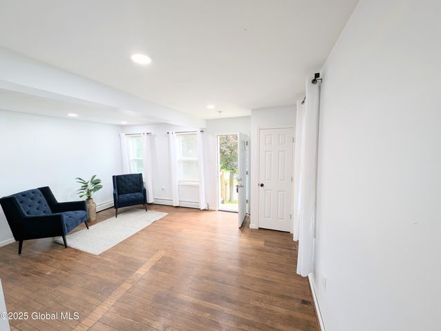 2432 Avenue B, Schenectady, NY 12308