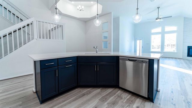 294 Rubber Tree WAY, Buda, TX 78610