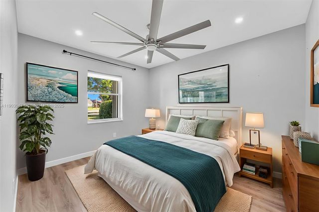 5743 SW 57th Way, Davie, FL 33314