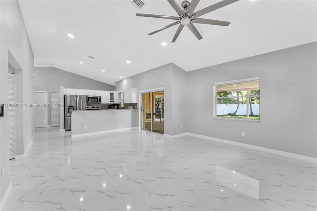 5743 SW 57th Way, Davie, FL 33314