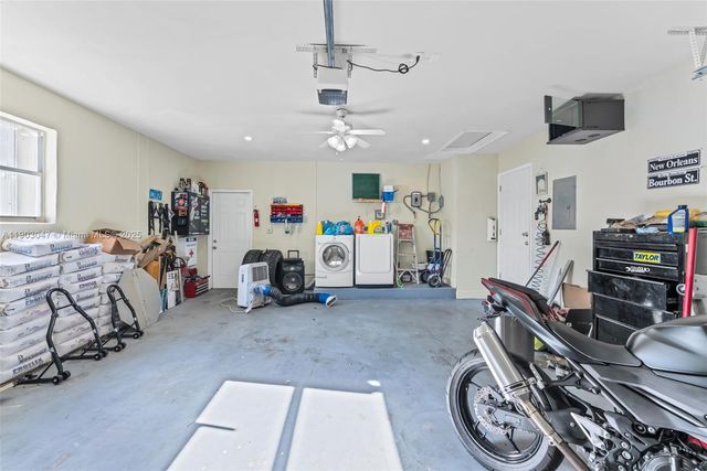 5743 SW 57th Way, Davie, FL 33314