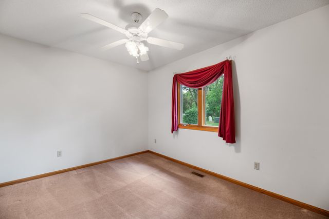 920 S Stagecoach Ct, Wichita, KS 67230