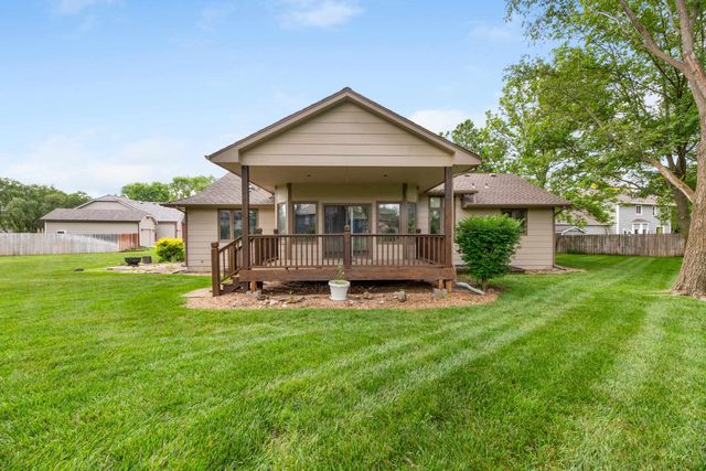 920 S Stagecoach Ct, Wichita, KS 67230