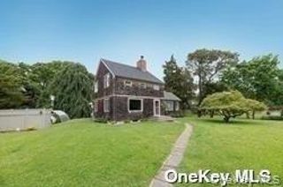 20 Clairedale Drive, Hampton Bays, NY 11946