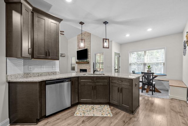 1427 Southside Rd, Southside, TN 37171