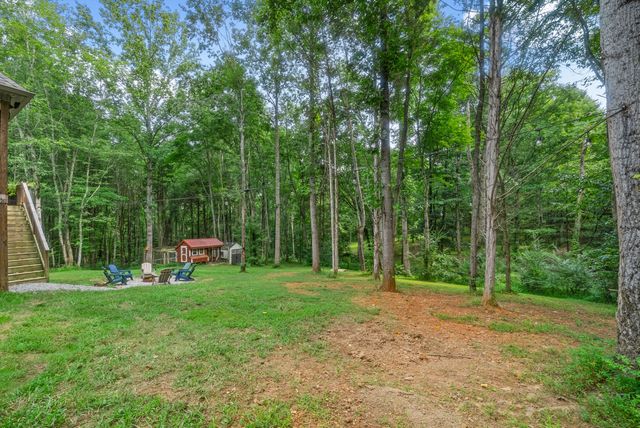 1427 Southside Rd, Southside, TN 37171