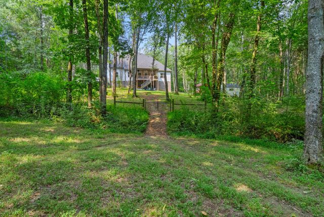 1427 Southside Rd, Southside, TN 37171