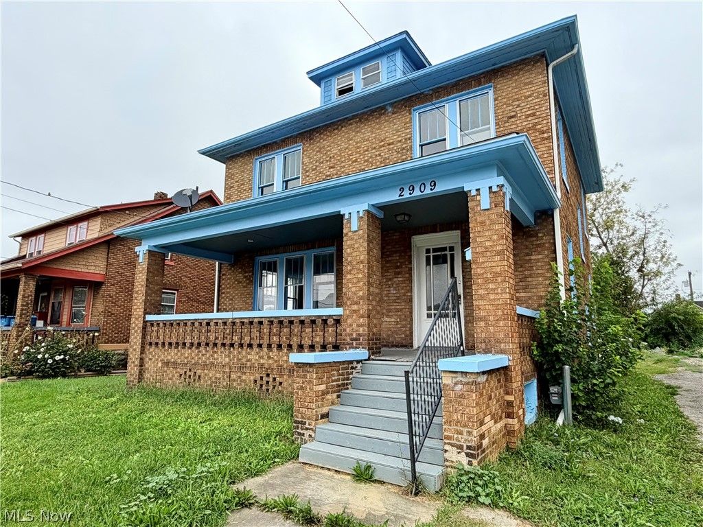 2909 Denver Avenue, Lorain, OH 44055