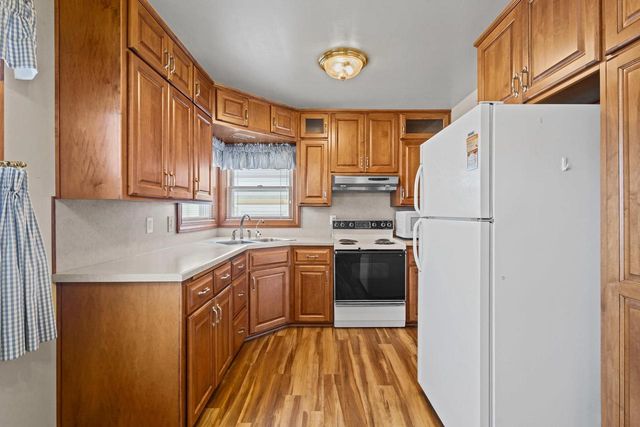 N6038 COUNTY RD D, Kewaunee, WI 54216