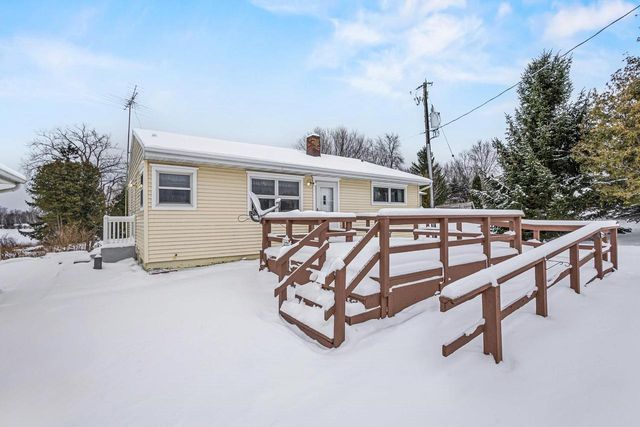 N6038 COUNTY RD D, Kewaunee, WI 54216