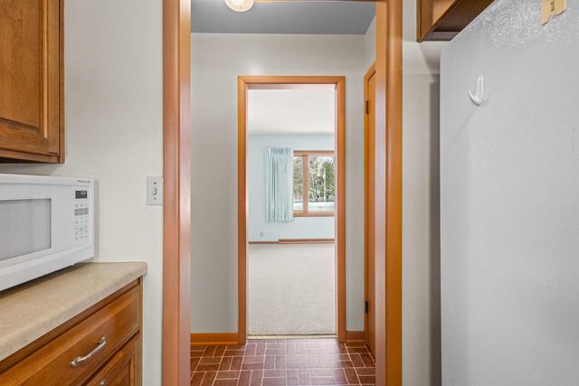 N6038 COUNTY RD D, Kewaunee, WI 54216