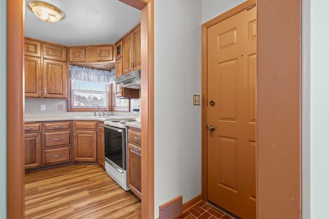 N6038 COUNTY RD D, Kewaunee, WI 54216