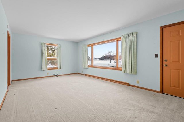 N6038 COUNTY RD D, Kewaunee, WI 54216