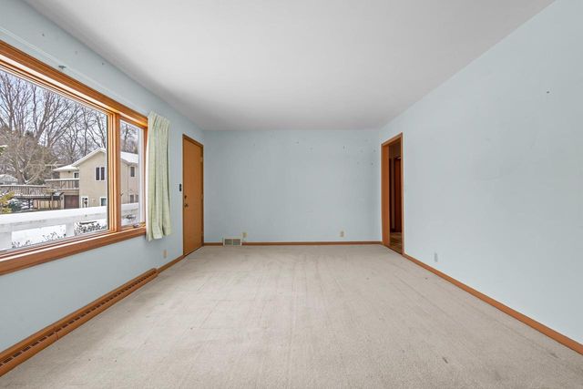 N6038 COUNTY RD D, Kewaunee, WI 54216