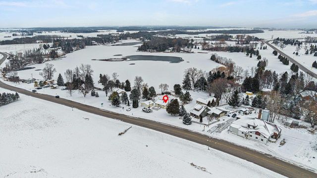 N6038 COUNTY RD D, Kewaunee, WI 54216