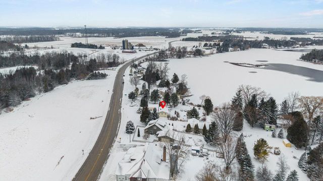 N6038 COUNTY RD D, Kewaunee, WI 54216