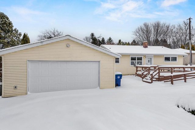 N6038 COUNTY RD D, Kewaunee, WI 54216
