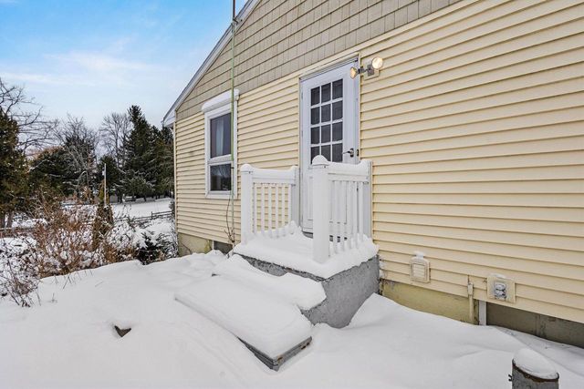 N6038 COUNTY RD D, Kewaunee, WI 54216