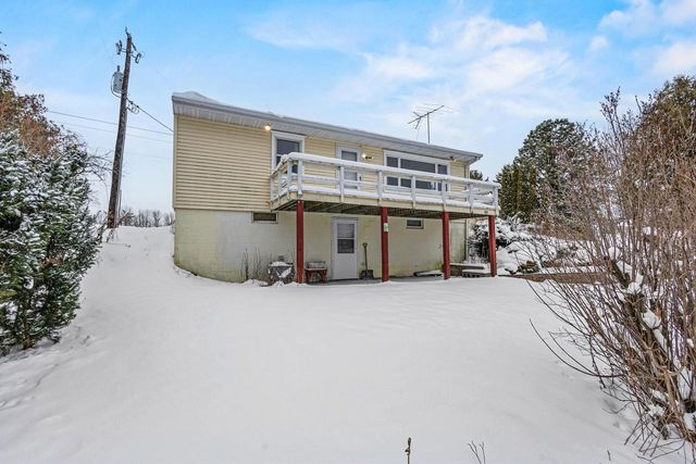 N6038 COUNTY RD D, Kewaunee, WI 54216