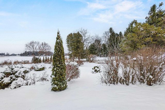 N6038 COUNTY RD D, Kewaunee, WI 54216