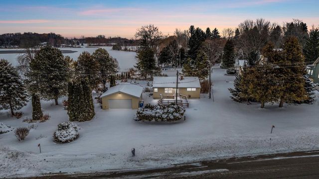 N6038 COUNTY RD D, Kewaunee, WI 54216