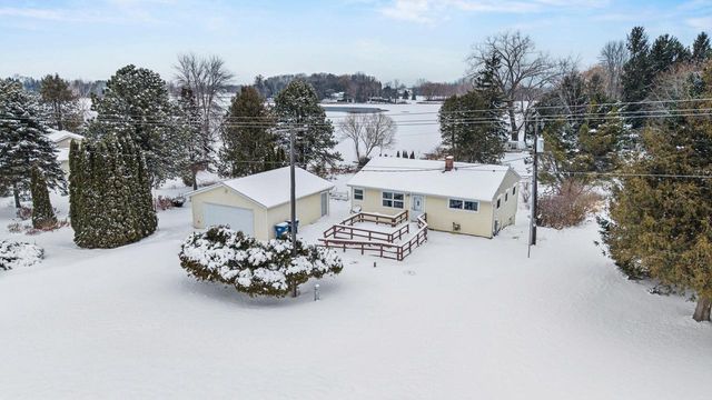 N6038 COUNTY RD D, Kewaunee, WI 54216