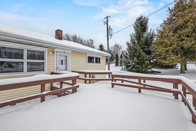 N6038 COUNTY RD D, Kewaunee, WI 54216