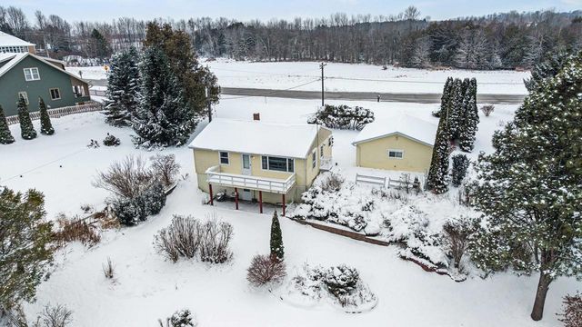 N6038 COUNTY RD D, Kewaunee, WI 54216