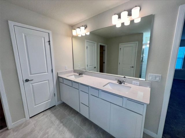 6098 WINDY LEAF ALY, St Cloud, FL 34771