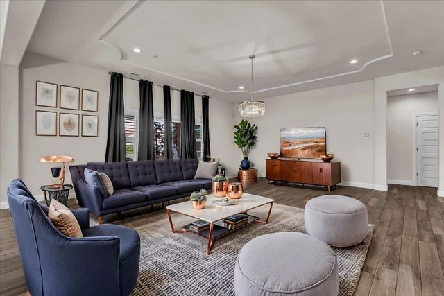 1684 W Berkshire Lane, Hanford, CA 93230