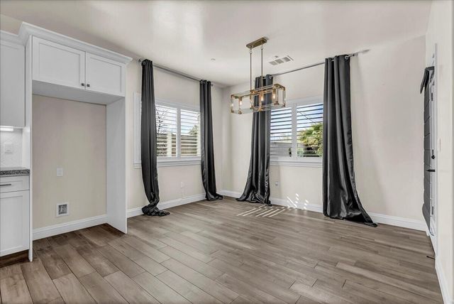 1684 W Berkshire Lane, Hanford, CA 93230