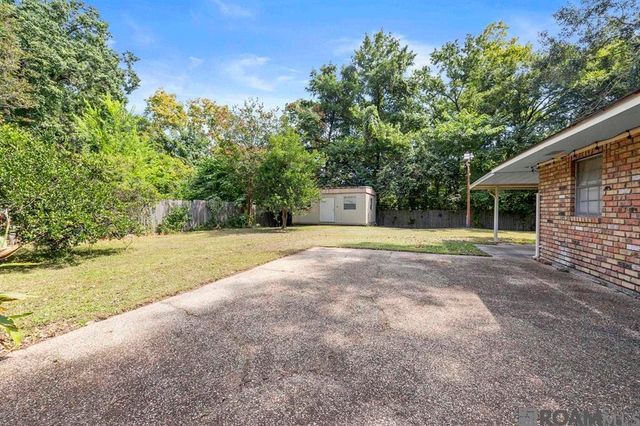 1369 Crescent Dr, Baton Rouge, LA 70806