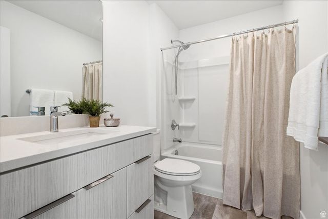 11264 S HOLLY SPRINGS DR, South Jordan, UT 84009