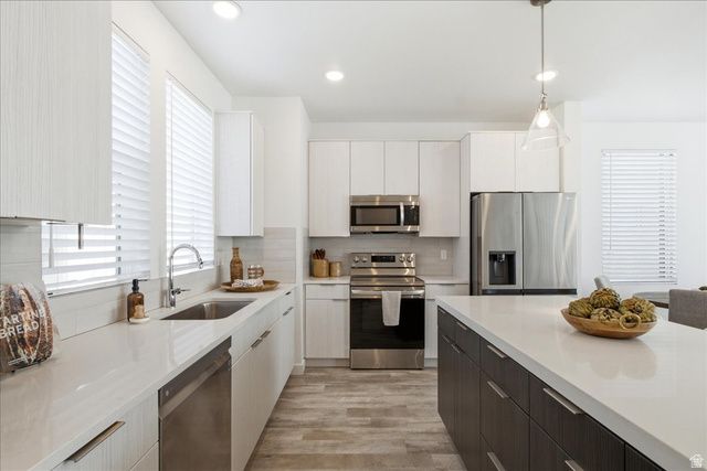 11264 S HOLLY SPRINGS DR, South Jordan, UT 84009