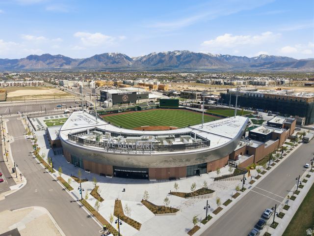 11264 S HOLLY SPRINGS DR, South Jordan, UT 84009