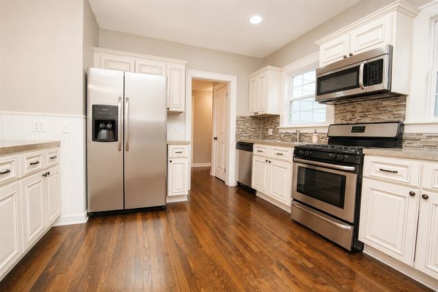 524 3 Mile Road, Grand Rapids, MI 49505