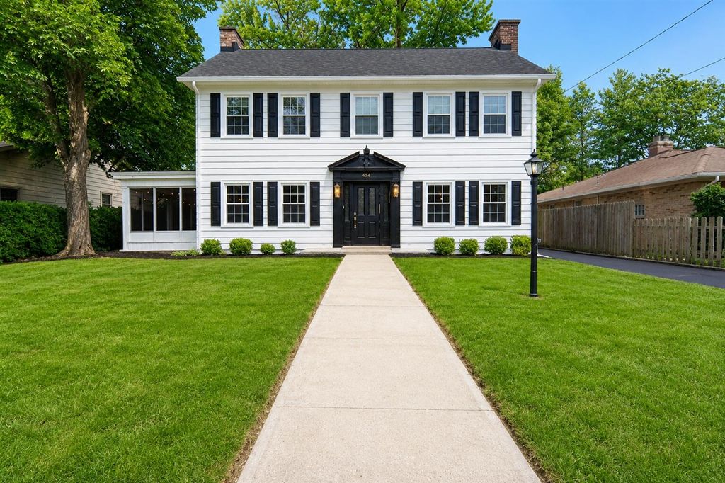 524 3 Mile Road, Grand Rapids, MI 49505